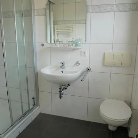 Bernstein-fewos Ca 15 Gehminuten Zum Ostseestrand Апартаменты Цемпин